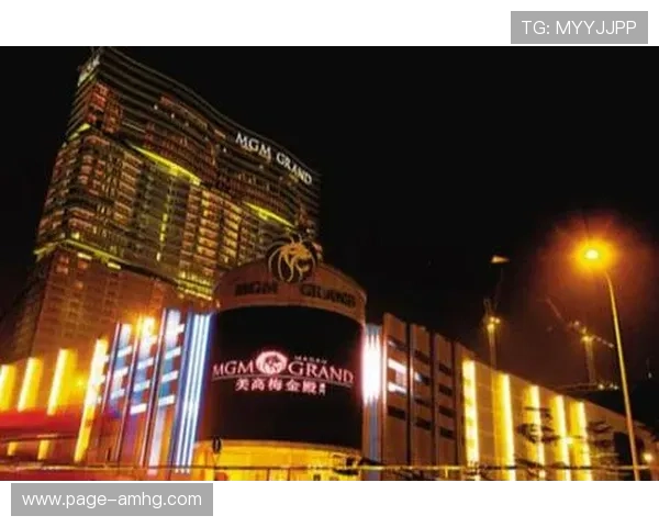 澳门美高梅金殿为游客提供多样化的娱乐项目和奢华的住宿体验，尽情享受假期